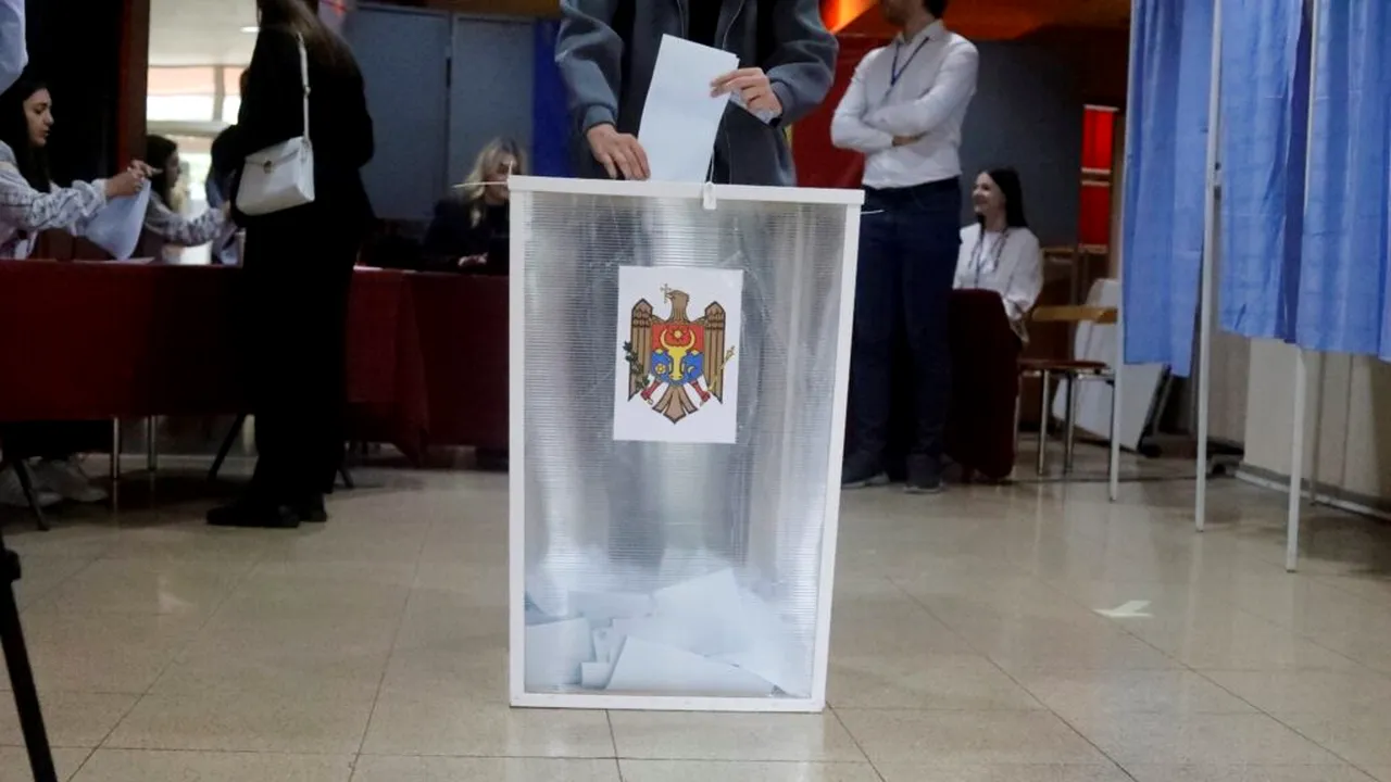 Alertă cu bombă în ziua alegerilor din Moldova: Apeluri robotizate au vizat mai multe locații