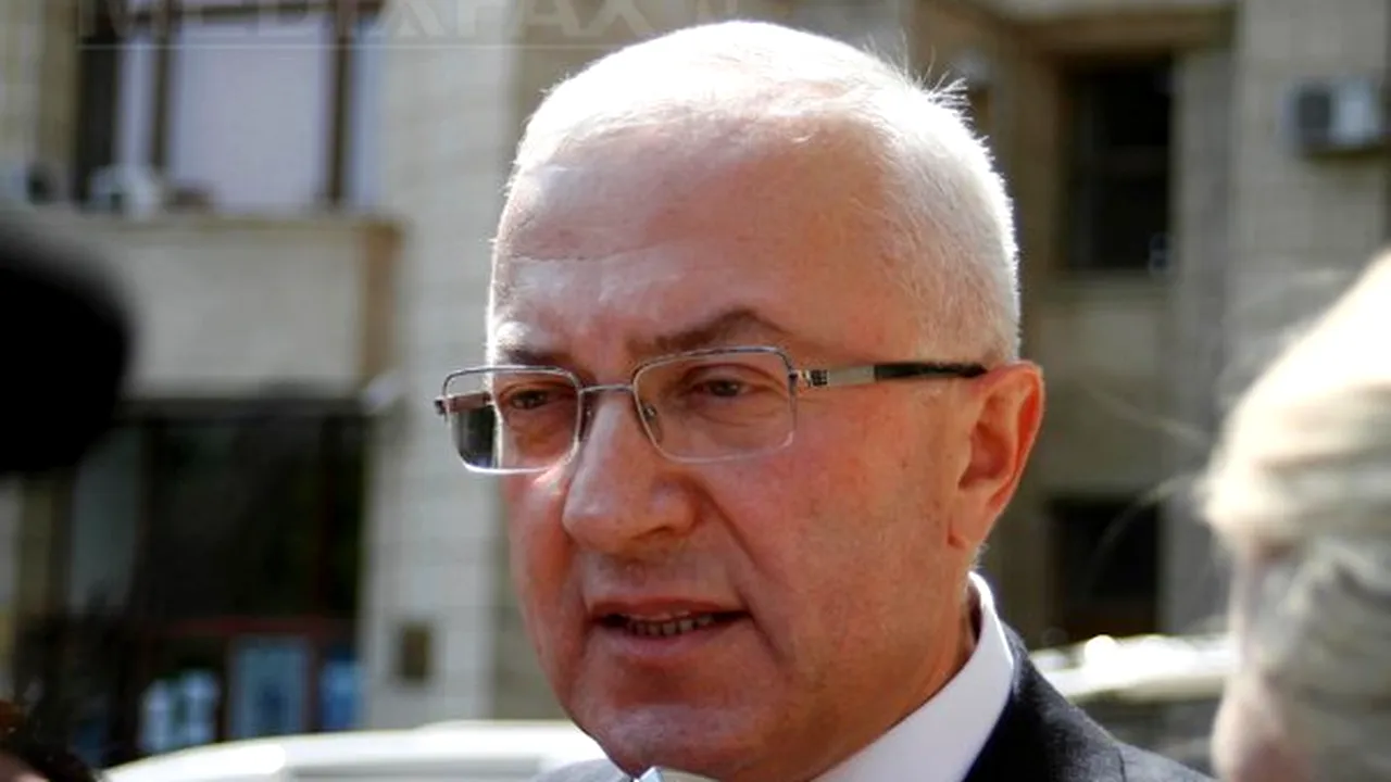 Secretarul de stat din MAI Nicolae Căbulea, audiat la Parchetul instanţei supreme. Este acuzat de abuz în serviciu