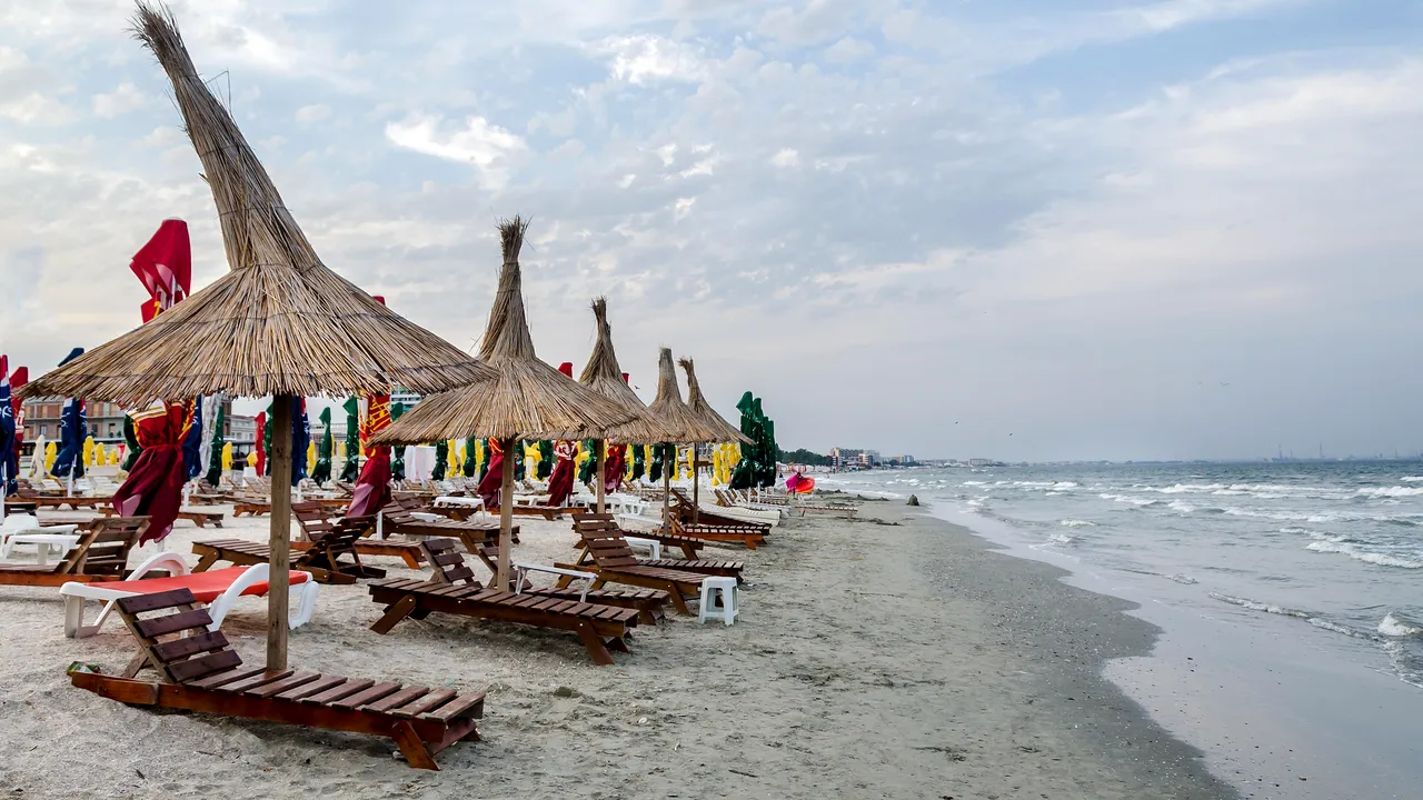 La Năvodari, fiţele sunt ca în Mamaia Nord 