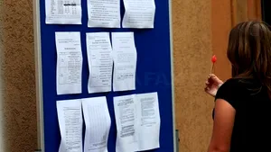 Peste 60 de candidaţi din judeţe, cu medii între 9,50 şi 10 la înscrierea într-un liceu din Capitală