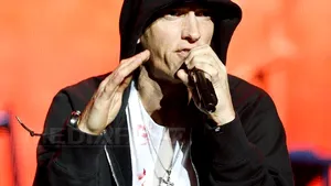 Eminem, prima persoană care a depăşit pragul de 60 de milioane de fani pe Facebook