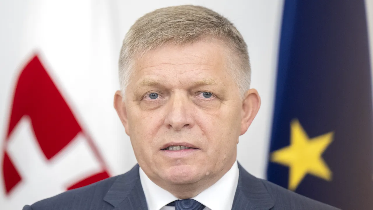 Robert Fico afirmă că va bloca aderarea Ucrainei la NATO atât timp cât va fi premierul Slovaciei
