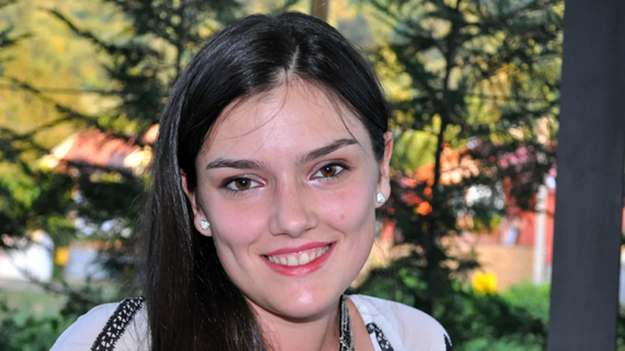 Studenta care a renunţat la Miss Universe ca să studieze în Italia şi la Sorbona