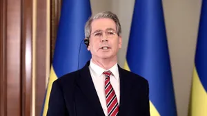 Secretarul Trezoreriei SUA cere Canadei şi Mexicului să alinieze tarifele impuse Chinei