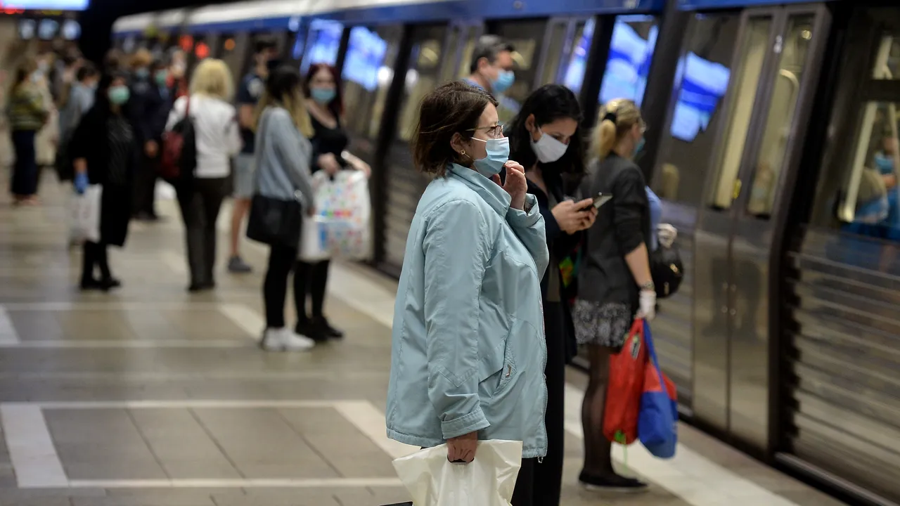 Metrorex ia măsuri pentru evitarea aglomeraţiei în staţiile de metrou 