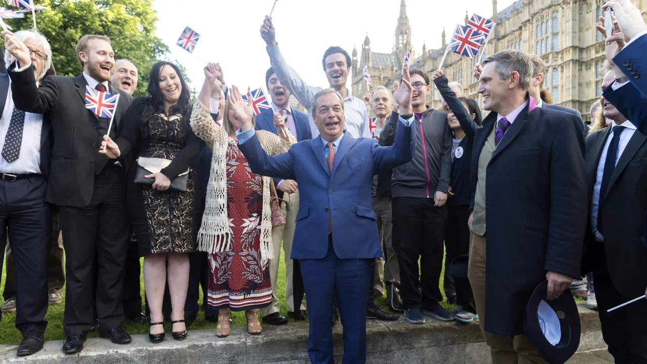 Britanicii care regretă Brexitul abia aşteaptă un nou referendum pentru reintrarea în UE, dar va fi abia peste 10 ani 