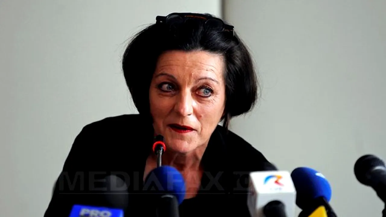 Sute de persoane aşteaptă la Ateneul Român dialogul dintre Herta Müller şi Gabriel Liiceanu