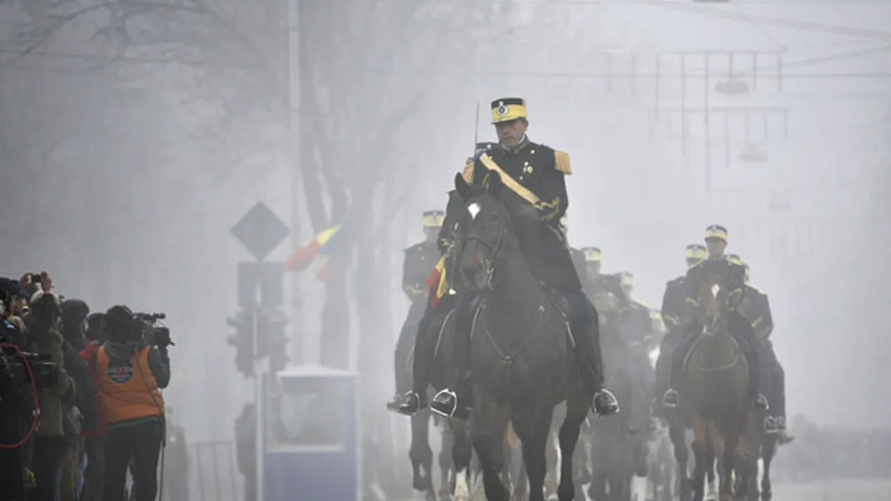 Elicopterele de la parada din Capitală nu vor putea survola zona, din cauza ceţii