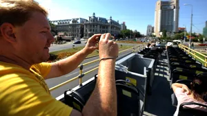 Cum se vede Bucureştiul din autobuzele supraetajate