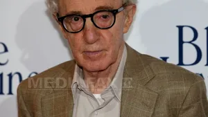 Moment controversat în ceremonia de deschidere de la Cannes: Woody Allen, ţinta unei glume despre viol