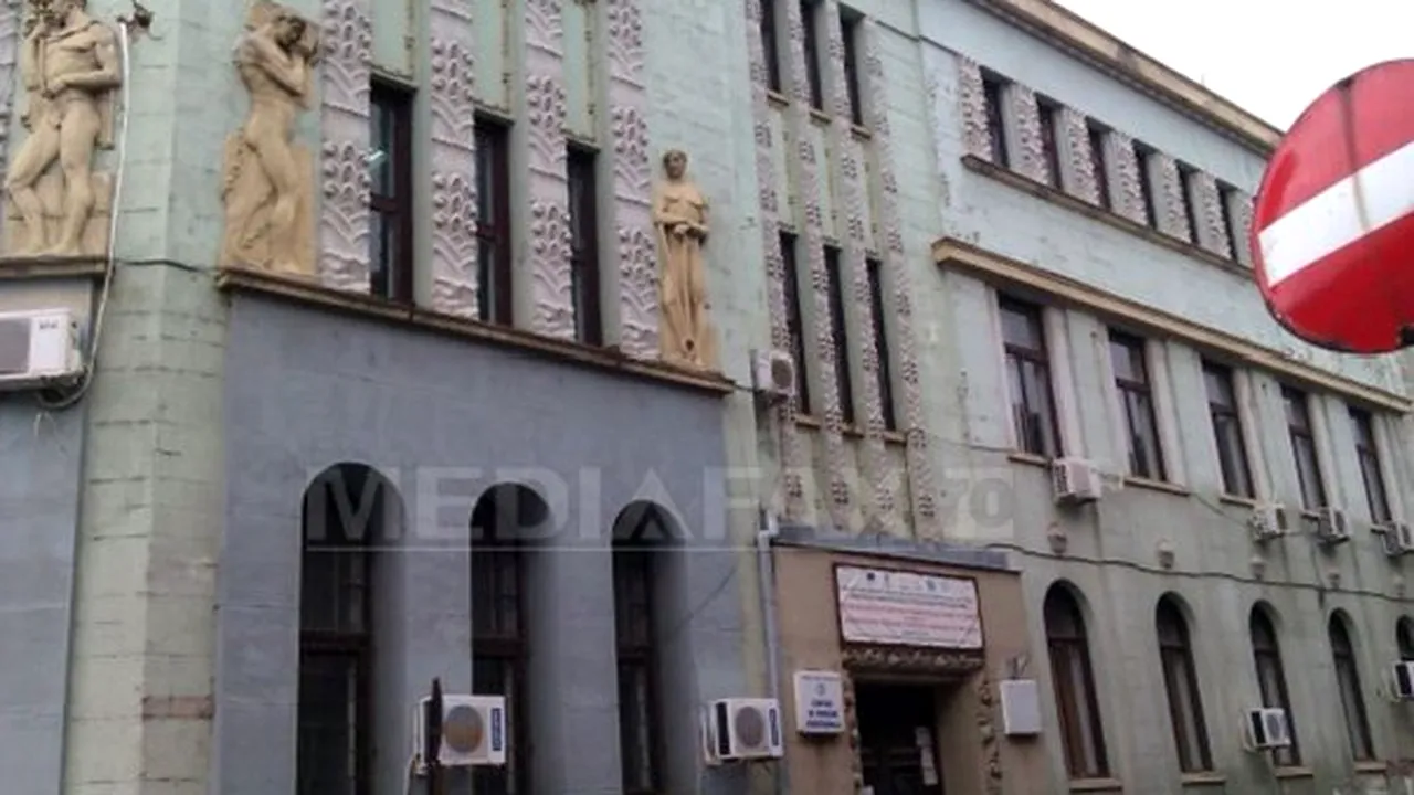 Palat din 1871, vândut de Camera de Comerţ Arad cu 650.000 de euro societăţii Astra Vagoane Călători - FOTO