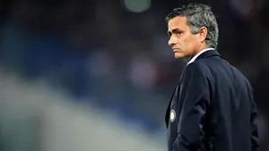 Lista lui Mourinho: Adriano, Crespo, Jimenez şi Dacourt - out