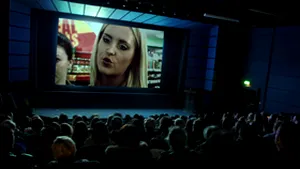 Hollywood Multiplex îţi testează rezistenţa la vizionarea de filme