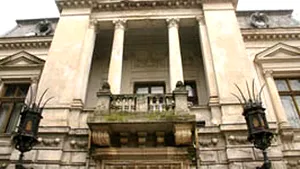 Uniunea Scriitorilor şi-ar putea pierde sediul din Capitală