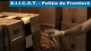 Poliţişti şi vameşi implicaţi în contrabandă de ţigări, trimişi în judecată