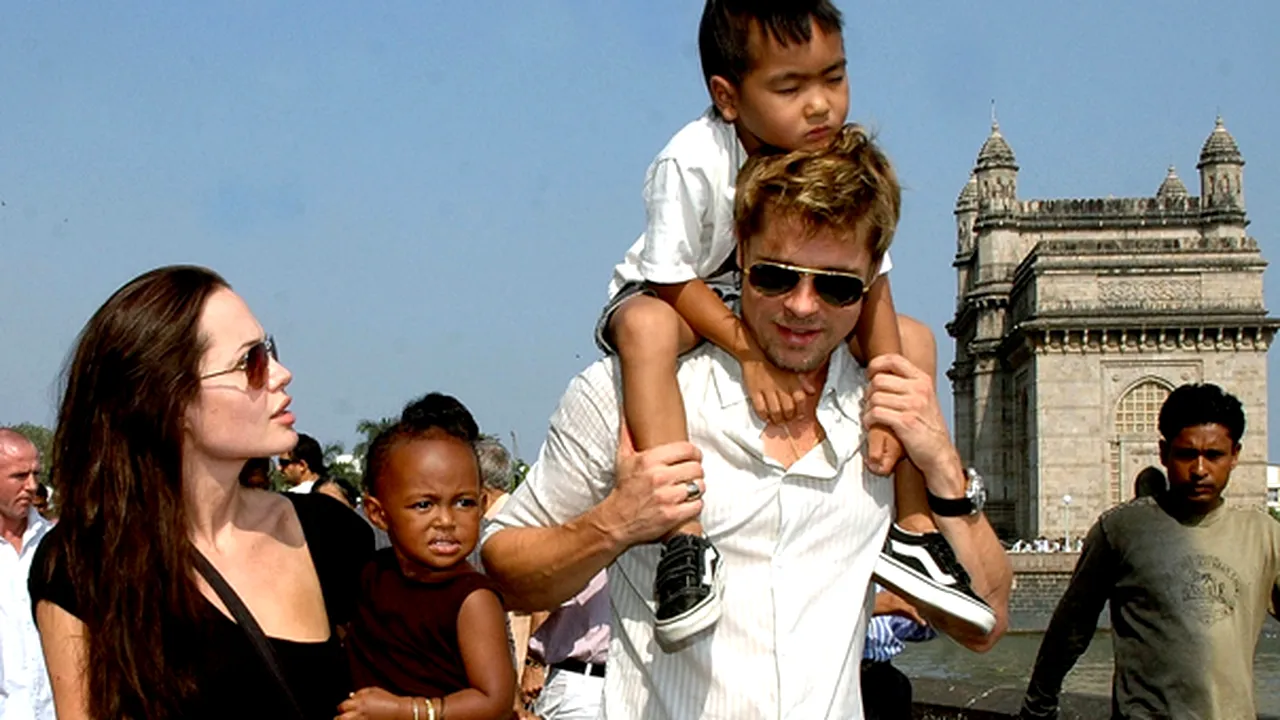 Angelina Jolie şi Brad Pitt au donat, de Crăciun, 100.000 de dolari unor orfelinate