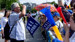 Simion Hăncescu, de Ziua Învăţătorului: Dascălii au fost „răsplătiţi” cu umilinţă şi batjocură