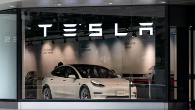 ECONOMIC Tesla recheamă în service aproape 219.000 de vehicule din SUA