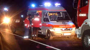 Sibiu: Un autocar cu peste 40 de persoane s-a ciocnit frontal cu un TIR pe DN1