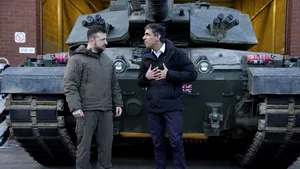 Rishi Sunak afirmă că nu exclude posibilitatea oferirii de avioane militare Ucrainei