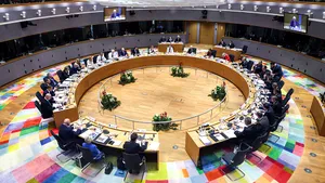 Breaking News UE își cheamă ambasadorii la Bruxelles, după amenințările lui Trump cu noi taxe vamale