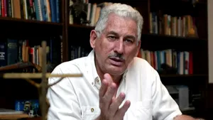 A murit Gary Prado Salmón, generalul care l-a capturat pe Che Guevara 

