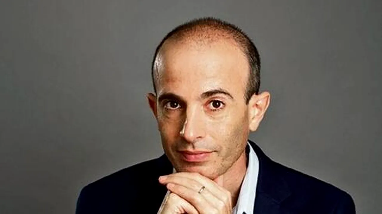 COMENTARIU Lelia Munteanu / Harari: „Să faci pace e nevoie de mulţi oameni care să colaboreze, să faci război e nevoie de un singur tiran