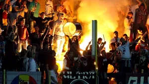 Incidente la Rapid - FC Braşov: O tânără a suferit arsuri pe 40 la sută din suprafaţa corpului