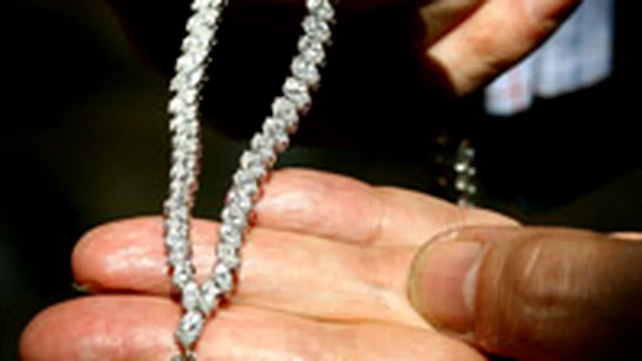 Diamantele Christinei Onassis, scoase la licitaţie