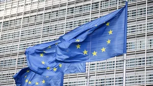 Comisia Europeană a aprobat varianta revizuită a PNRR: Cele opt spitale noi și Autostrada A7 rămân în plan / Bolojan: România are acum un PNRR realist
