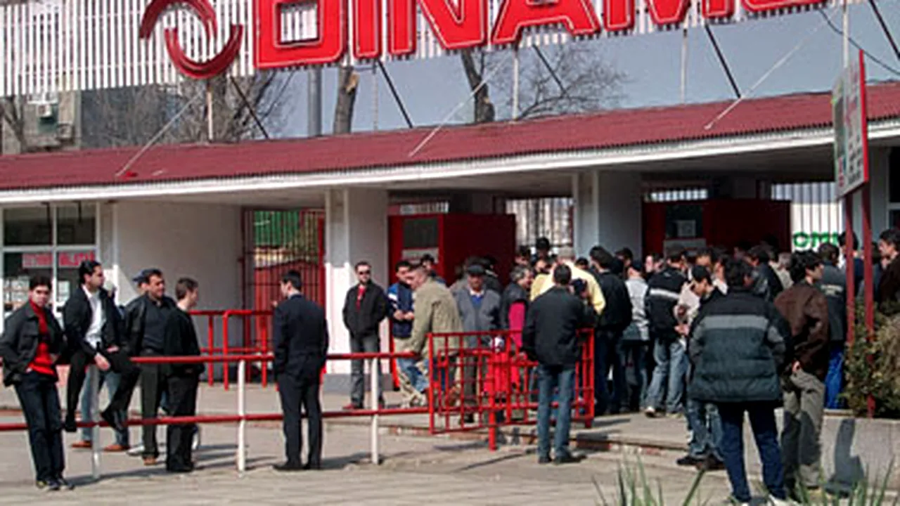 Suporterii dinamovişti au bătut o persoană pe care au considerat-o fan stelist