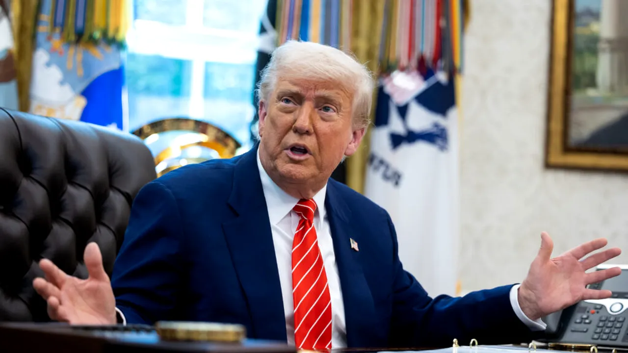 Trump dă în judecată doi reporteri și pe Rupert Murdoch pentru calomnie