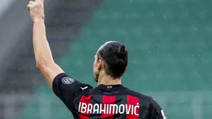 Zlatan Ibrahimovic nu va juca în dubla cu Man United din Europa League