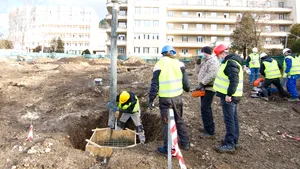 S-a turnat fundaţia Spitalului Modular ATI Piatra Neamţ. Dăruieşte Viaţă: Spitalul va avea dotări la standarde europene
