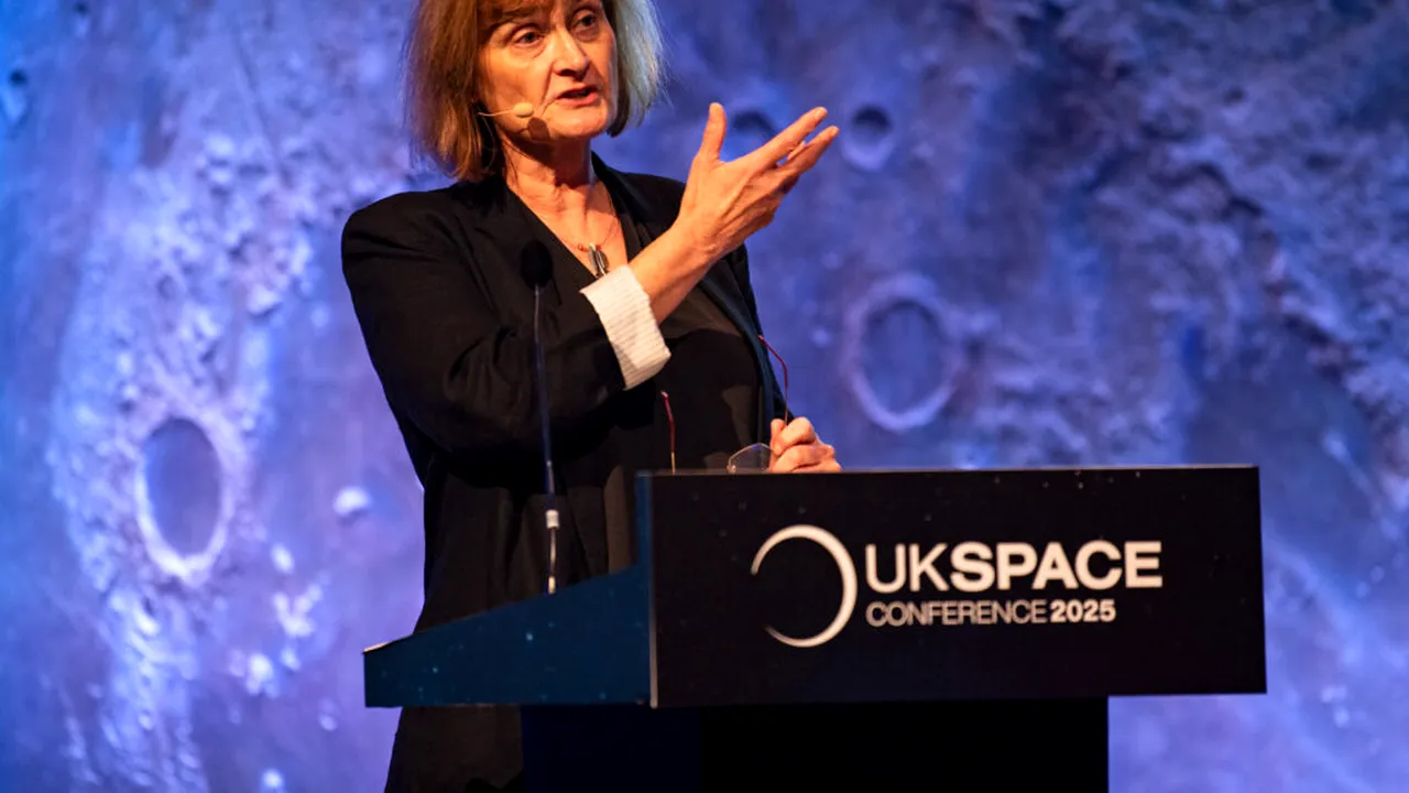 Prima femeie astronom regal din Marea Britanie: „Nu-mi vine să cred că ocup această funcție”