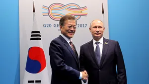 Putin se vede cu preşedintele Coreei de Sud pentru a discuta despre Coreea de Nord. Ce vrea să dezvolte Moon Jae-in împreună cu Moscova