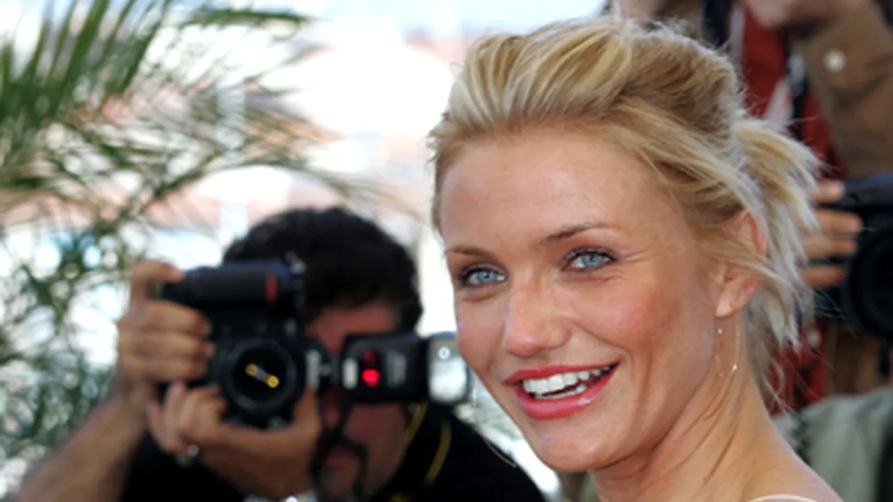 Cameron Diaz - o profesoară trăsnită într-o comedie Columbia Pictures