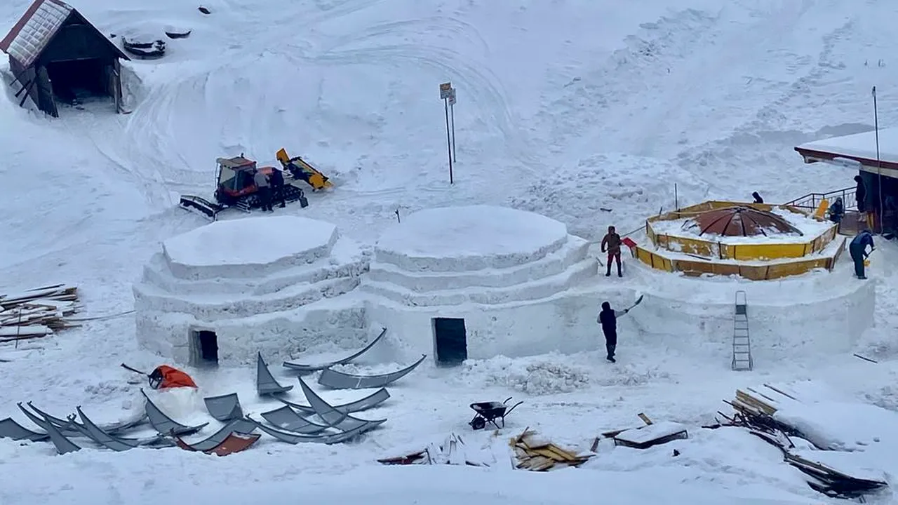 Hotelul de Gheaţă de la Bâlea Lac are patru igluuri deja construite 