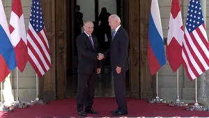 Mesaj de protest faţă de armele nucleare, la summitul SUA-Rusia din Geneva 