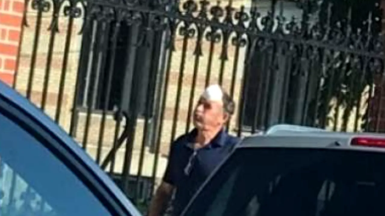 Pozitiv cu coronavirus în urmă cu câteva zile, Dan Petrescu se plimbă fără mască prin Cluj
