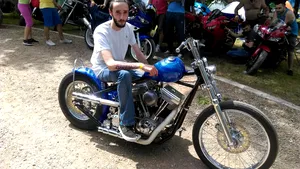 GALERIE FOTO Goodbye to Gravity Bike, motocicleta special concepută de un tânăr din Cluj pentru victimele din Colectiv 