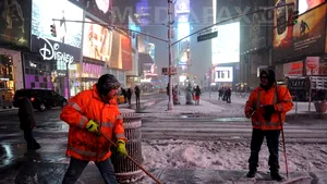 VISCOLUL paralizează nord-estul Statelor Unite: Mii de zboruri anulate, trafic rutier şi feroviar blocat