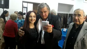 Soţia lui Emil Boc, Oana, a lansat un CD cu poezii proprii, recitate de Florin Piersic - FOTO, VIDEO