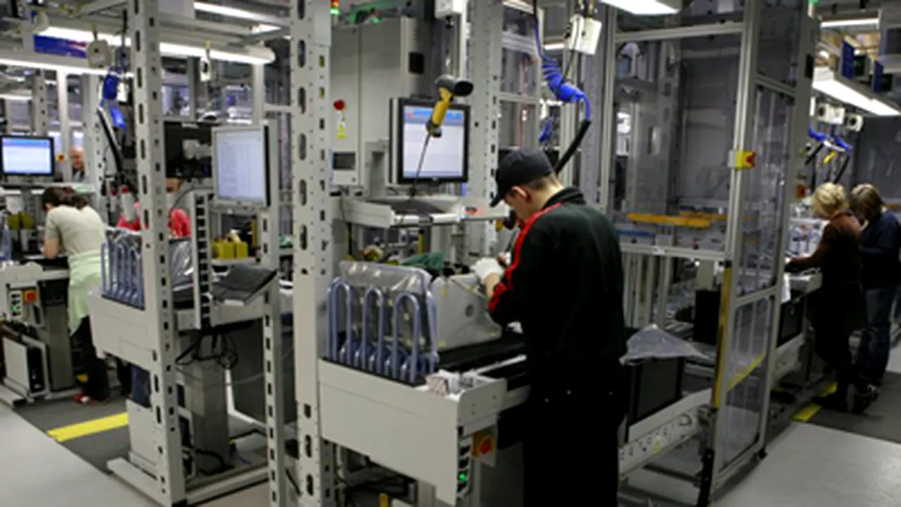 Dell va închide o fabrică din SUA şi va disponibiliza peste 900 de angajaţi