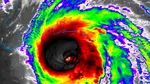 Uraganul Erin vine cu valuri uriașe și evacuări pe coasta de est a SUA