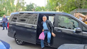 Breaking News UPDATE. Corupție în magistratură. „Nu am nicio activitate de corupție care să fie imputabilă. Sunt suspect pentru instigare la abuz în serviciu”. Procurorul PCA Constanța, Teodor Niță, cu mandat, la SUPC. Peste 130.000 € găsiți la perchezițiile procurorului Gigi Ștefan