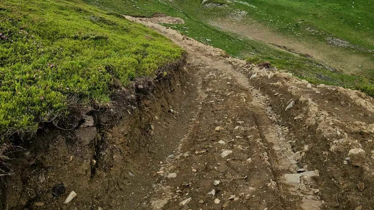Dosar penal pentru amenajarea abuzivă a unui drum în golul alpin