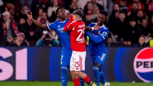 Președintele FIFA spune că jucătorii care își acoperă gura când vorbesc ar putea fi eliminați