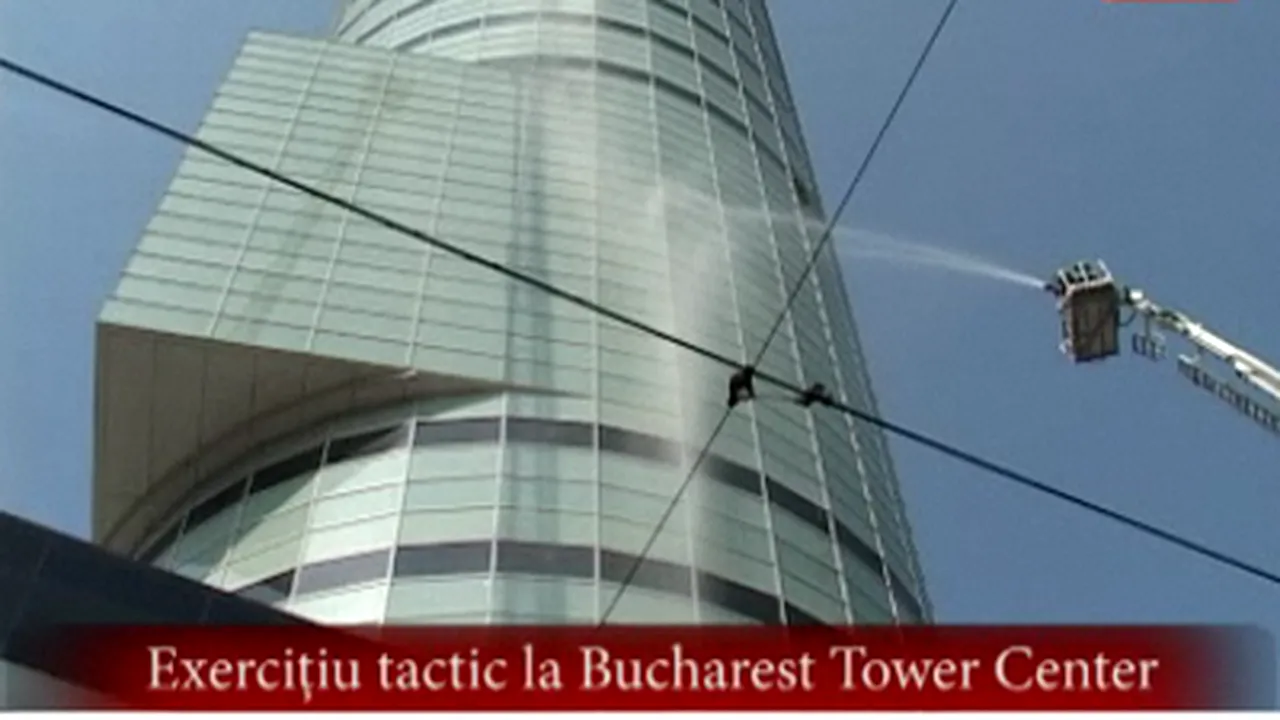 Exerciţiu tactic: Incendiu la cea mai înaltă clădire din Bucureşti - VIDEO