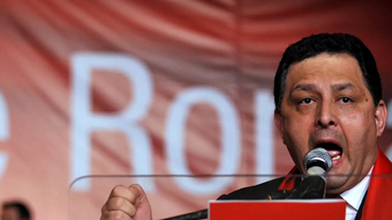 Vanghelie: Cred că Băsescu mai aşteaptă ca românii să îi spună că o vor pe Elena Udrea premier